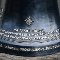 5. TUČAPY: svěcení nových zvonů