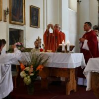 39. TUČAPY: svěcení nových zvonů