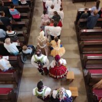 9. LOMNICE NAD LUŽNICÍ: Děkovná krojovaná mše svatá