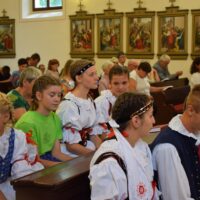 10. LOMNICE NAD LUŽNICÍ: Děkovná krojovaná mše svatá