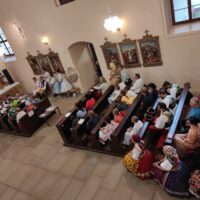 13. LOMNICE NAD LUŽNICÍ: Děkovná krojovaná mše svatá