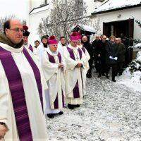 16. VACOV: Rozloučení s otcem Janouškem
