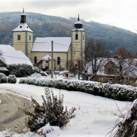 1. VELHARTICE: Pohřeb otce Jana Janouška