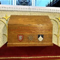 2. Č. BUDĚJOVICE: Slavnostní uložení ostatků bl. Jindřicha Libraria