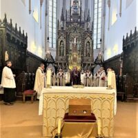 12. Č. BUDĚJOVICE: Slavnostní uložení ostatků bl. Jindřicha Libraria