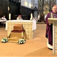 15. Č. BUDĚJOVICE: Slavnostní uložení ostatků bl. Jindřicha Libraria