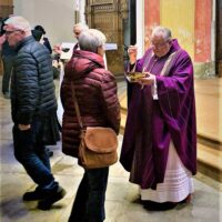 24. Č. BUDĚJOVICE: Slavnostní uložení ostatků bl. Jindřicha Libraria