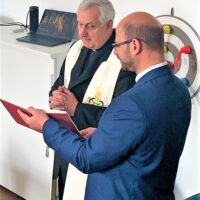 9. DOBRÁ VODA u ČB: Otec biskup požehnal Centrum Agáta