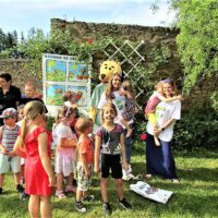 22. NEPOMUK: Den dětí na farní zahradě Arciděkanství