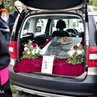 4. TŘEBOŇ: Vzpomínka na P. V. A. Bouze a trvalé sliby A. Kratochvíla