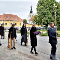 7. TŘEBOŇ: Vzpomínka na P. V. A. Bouze a trvalé sliby A. Kratochvíla