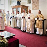 13. TŘEBOŇ: Vzpomínka na P. V. A. Bouze a trvalé sliby A. Kratochvíla