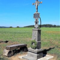 2. KESTŘANY: Slavnostní žehnání obnoveného kříže