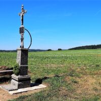 5. KESTŘANY: Slavnostní žehnání obnoveného kříže