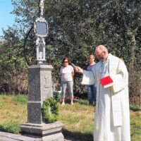 10. KESTŘANY: Slavnostní žehnání obnoveného kříže