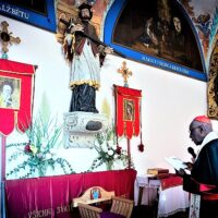 10. Kardinál Robert Sarah v Římově