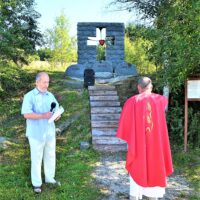 9. Vzpomínka na vztyčení a posvěcení Kříže smíření