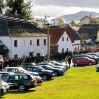 1. LAŽIŠTĚ: Svatohubertská slavnost k 60. výročí založení mysliveckého spolku