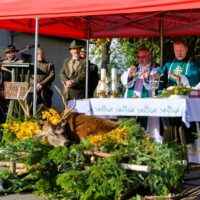 10. LAŽIŠTĚ: Svatohubertská slavnost k 60. výročí založení mysliveckého spolku