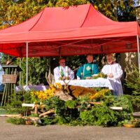12. LAŽIŠTĚ: Svatohubertská slavnost k 60. výročí založení mysliveckého spolku