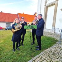 1. NOVÁ CEREKEV: I. historická Hubertská mše sv.