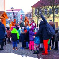 1. ŠEVĚTÍN: Koledování dětí u jesliček
