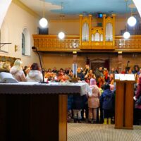 13. ŠEVĚTÍN: Koledování dětí u jesliček