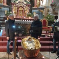 4. KŘEMEŠNÍK: Vánoční koncert při svíčkách