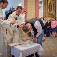 7. Křest dospělých v klášterním kostele ČB