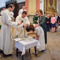 8. Křest dospělých v klášterním kostele ČB