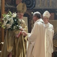 Mše svatá na poděkování za 30 let kněžské služby Mons. V. Kročila