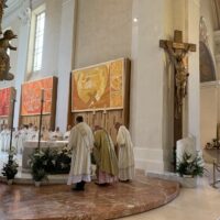 5. Mše svatá na poděkování za 30 let kněžské služby Mons. V. Kročila