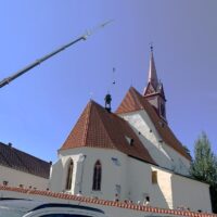 16. Do kostela v Zátoni se po 81 letech vrátily zvony