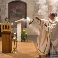 13. Ostatky sv. Tomáše Akvinského v Č. Budějovicích – mše svatá