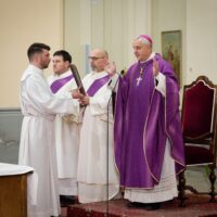 8. Fotogalerie: Mše svatá za zemřelé policisty (Hluboká nad Vltavou)