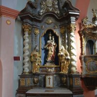 4. FOTOGALERIE: Sošky andělů navrácené do Veselí nad Lužnicí