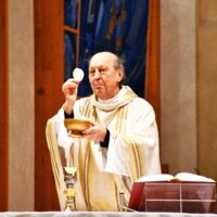 6. Mše svatá v katedrále s Mons. Pavlem Posádem