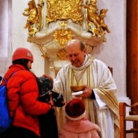 7. Mše svatá v katedrále s Mons. Pavlem Posádem