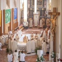 16. Missa chrismatis v katedrále sv. Mikuláše