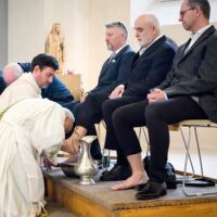 Mše sv. s obřadem mytí nohou v katedrále sv. Mikuláše