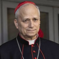 Lev XIV.: Kardinál Robert Francis Prevost byl zvolen papežem