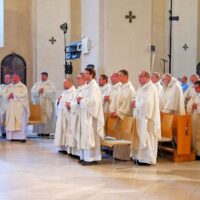 4. Mše svatá – poděkování Bohu za 10 let biskupské služby Mons. Vlastimila Kročila