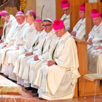 10. Mše svatá – poděkování Bohu za 10 let biskupské služby Mons. Vlastimila Kročila