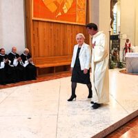 14. Předání medailí sv. Auraciána – foto Jozefa Šustera