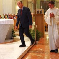 27. Předání medailí sv. Auraciána – foto Jozefa Šustera