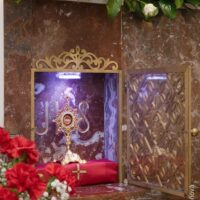 15. Instalace ostatku sv. Jana Nepomuckého ve Větřní