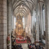 16. Biřmování v Českém Krumlově