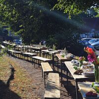 1. První farní snídaně ve Chvojnově zaplnila deset stolů