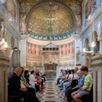 1. Mše svatá v bazilice svatého Klimenta