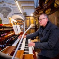 5. Biskup Vlastimil Kročil sloužil děkovnou mši svatou za svobodu